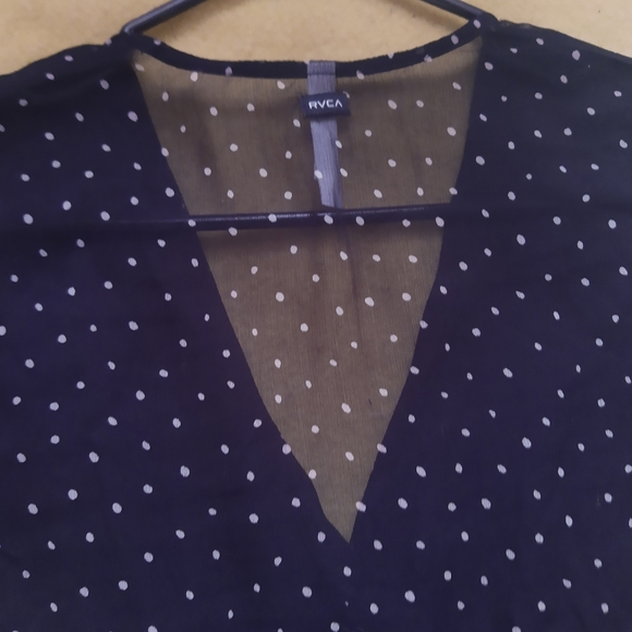 Black dress 🖤 white pokadot 🤍 - Picture 7 of 16